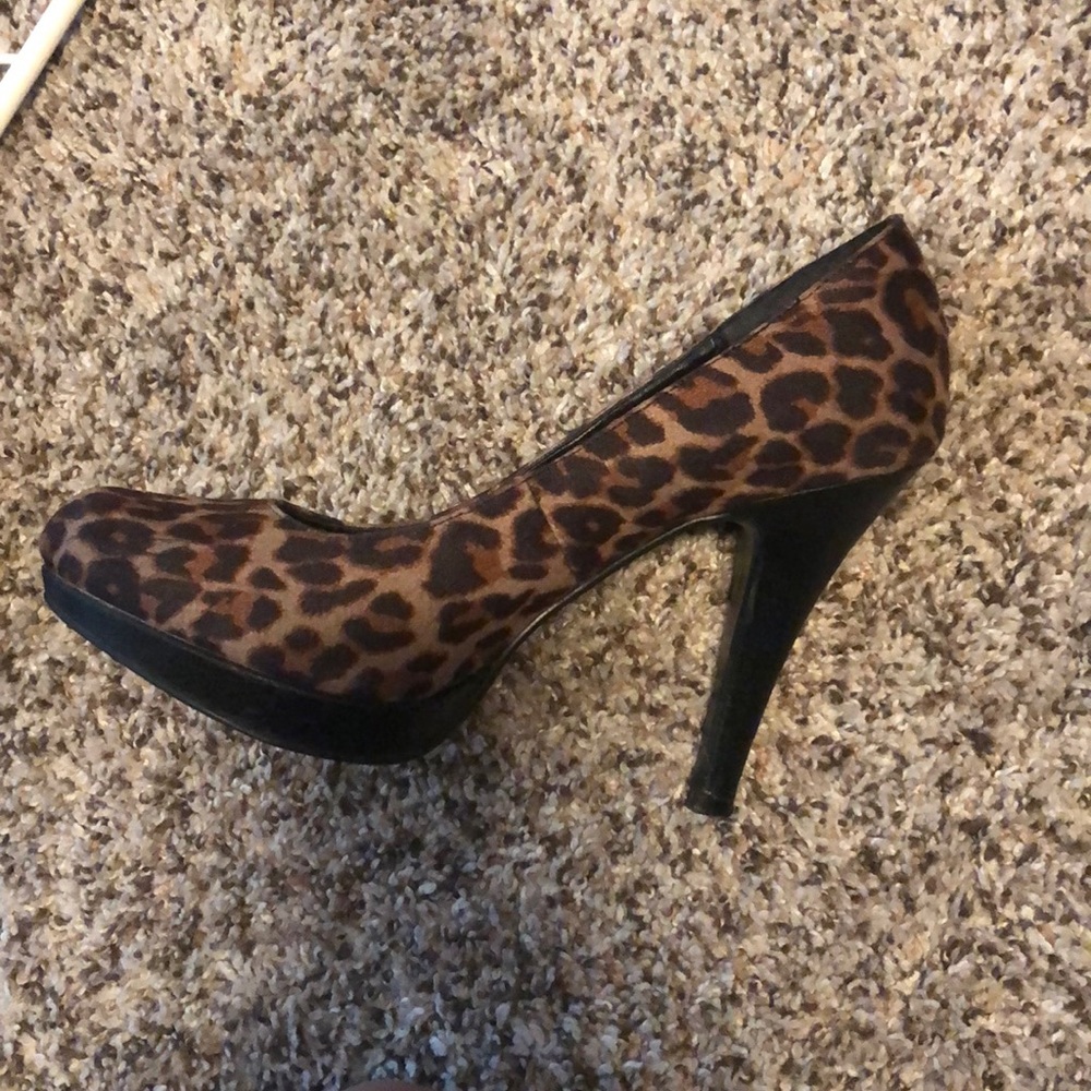 cheetah print heels - Picture 2 of 2